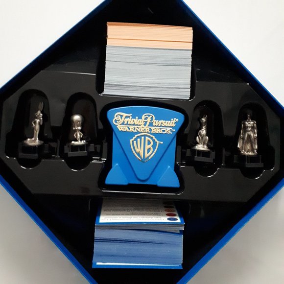 Warner Bros Trivial Pursuit All Family Edition - Picture 4 of 10